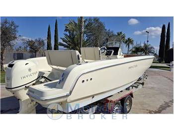 INVICTUS YACHT FX190
