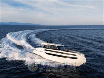 INVICTUS YACHT Invictus ST550