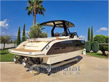INVICTUS YACHT GT320
