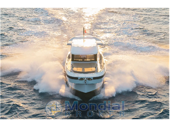 Marcopolo MP 10