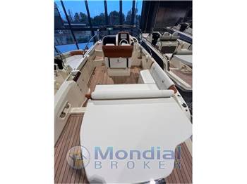 INVICTUS YACHT CX 280 i