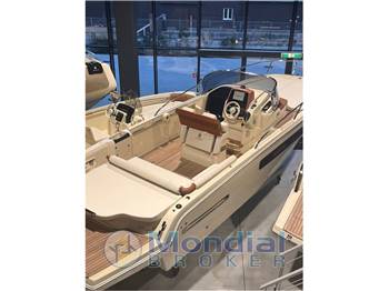 INVICTUS YACHT CX 280 i