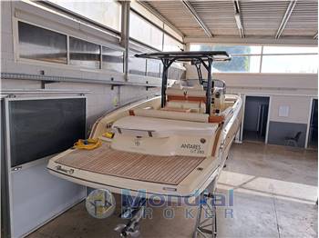 INVICTUS YACHT GT 280 WILD BRONZE