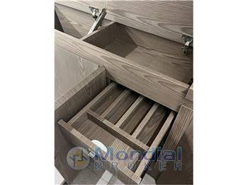 INVICTUS YACHT GT 320 WILD BRONZE