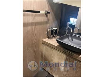 INVICTUS YACHT GT 320 WILD BRONZE