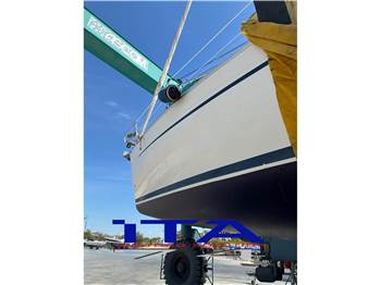 Bavaria 38 cruiser