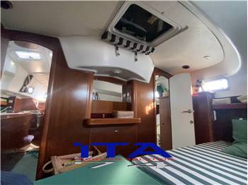 Beneteau oceanis 36 CC