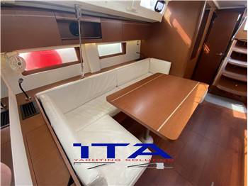 Beneteau Oceanis 51.1