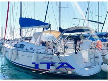 Beneteau Oceanis 43