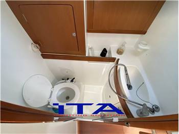 Beneteau Oceanis 43