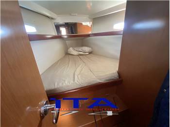 Beneteau Oceanis 43
