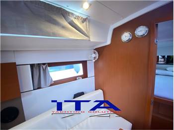 Beneteau Oceanis 38.1