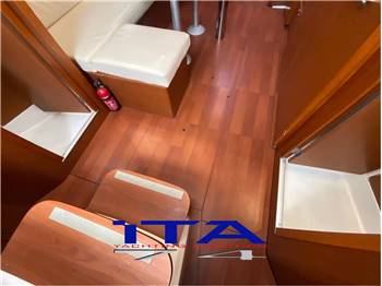 Beneteau Oceanis 38.1