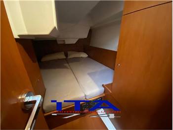 Beneteau Oceanis 38.1