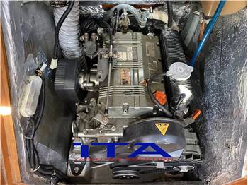 comar yachts comet 33 sport