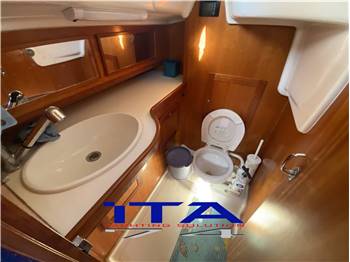 comar yachts comet 33 sport