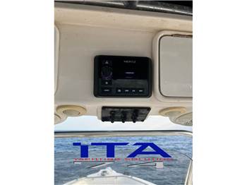 Century boats Century 2400 CC