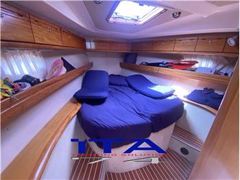 bavaria 42 cruiser