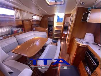 bavaria 42 cruiser