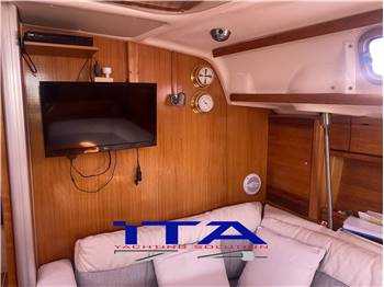 bavaria 42 cruiser