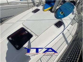 bavaria 42 cruiser