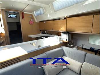 Bavaria yachts C45 Style