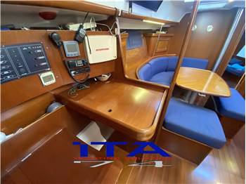 Beneteau Oceanis 393