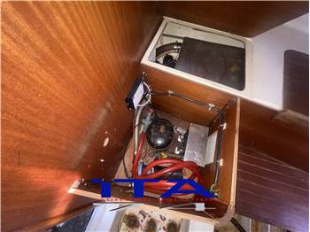 X yachts 372