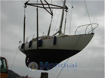 HALLBERG RASSY P-28