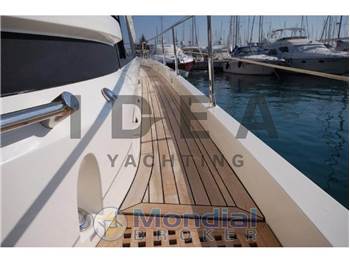 Fairline SQUADRON 62
