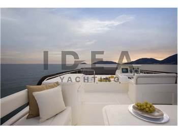 Ferretti Yachts FERRETTI 592