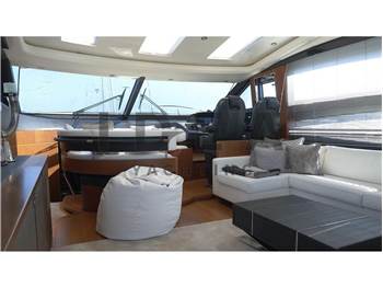 Princess Yachts V72