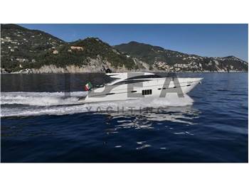 Princess Yachts V72