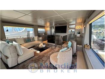 Custom Line Navetta 30