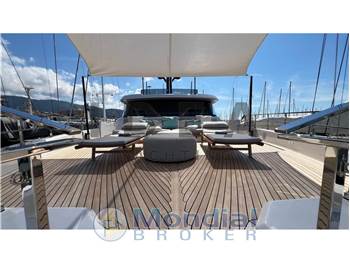 Custom Line Navetta 30