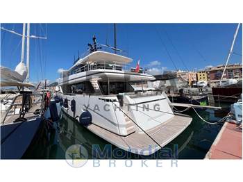 Custom Line Navetta 30