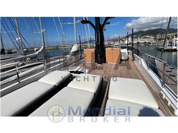Custom Line Navetta 30