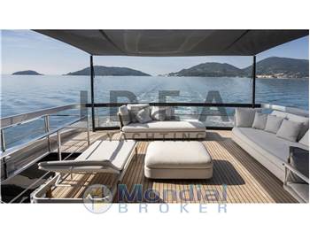 Riva 102 Corsaro Super