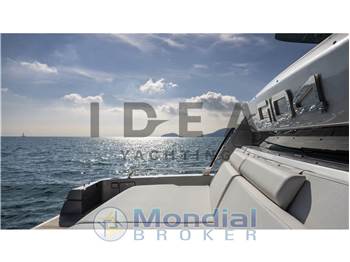 Riva 102 Corsaro Super
