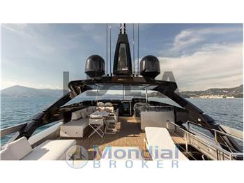 Riva 102 Corsaro Super