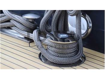 Falcon Yachts 80