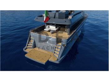 Falcon Yachts 80