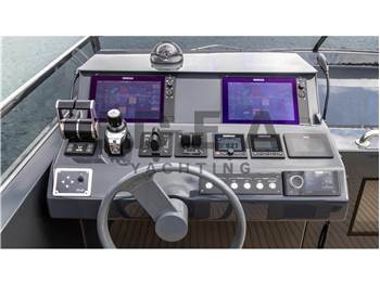 Falcon Yachts 80