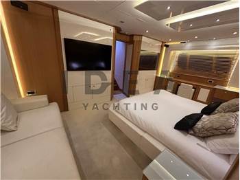 Sunseeker Predator 84