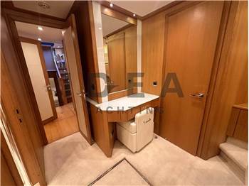Sunseeker Predator 84