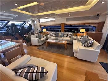 Sunseeker Predator 84