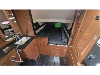 Wally Tender 43