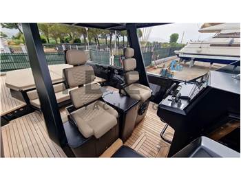 Wally Tender 43
