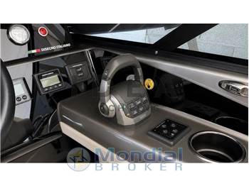 Cranchi E26