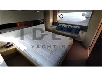 Princess Yachts S65